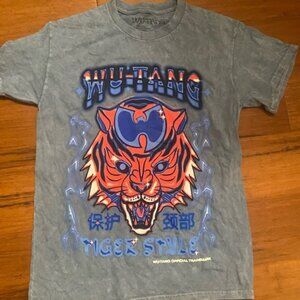 NWOT Wutang SMALL